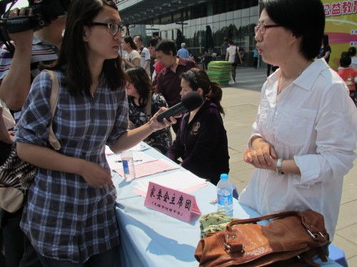 愛心助成長 服務進社區——河埒中學成功承辦大型公益教育咨詢服務活動